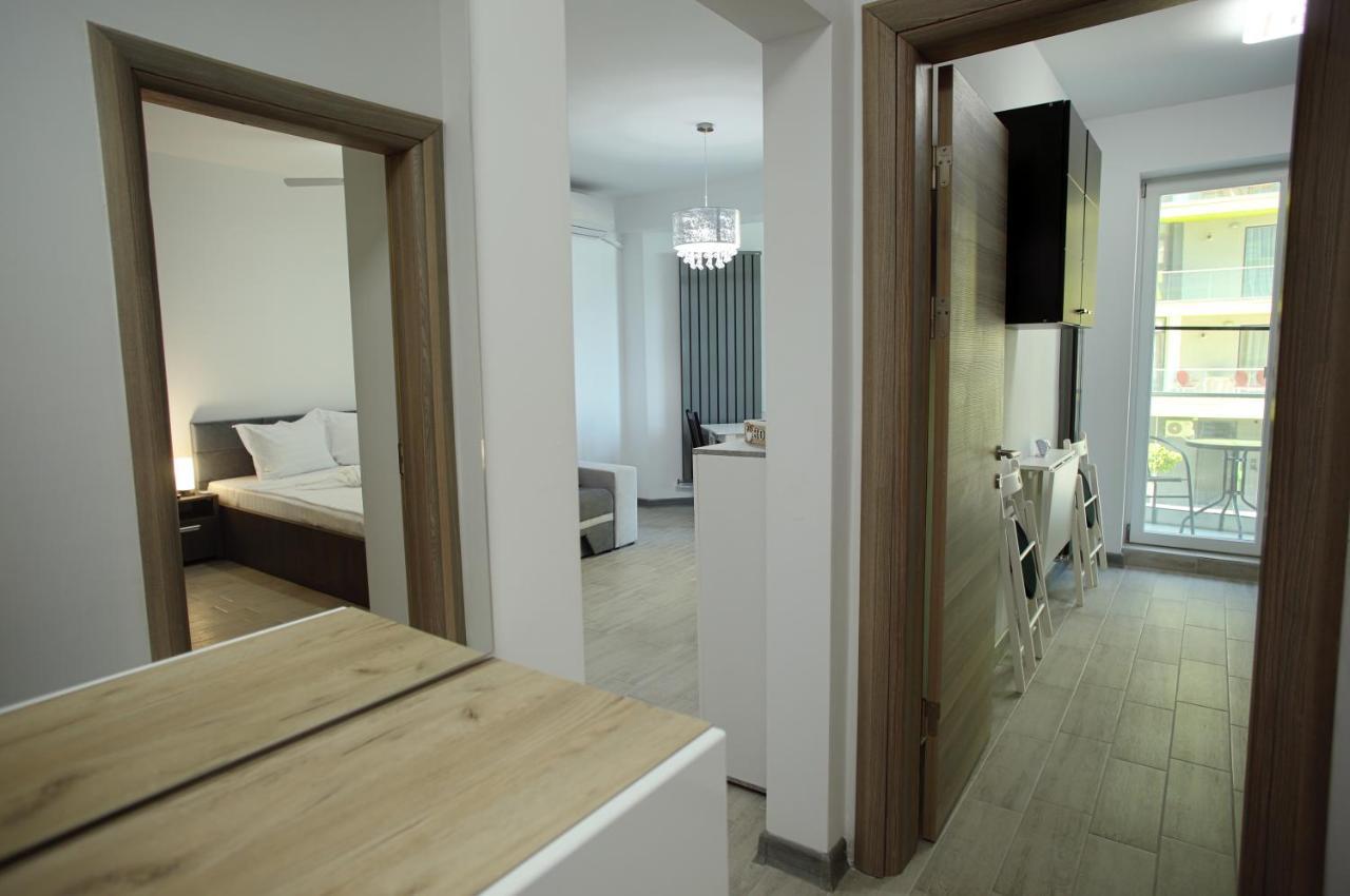 Isabelle Apartament Alezzi Beach Resort Mamaia Nord Navodari Exterior photo